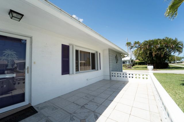 4 of 27 - 1601 Sw 18th Street Sw, Boynton Beach, FL