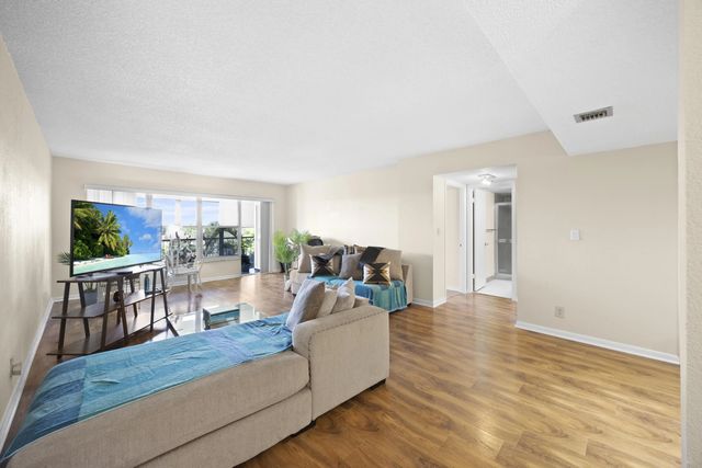 3 of 51 - 10777 W Sample Road #508, Coral Springs, FL