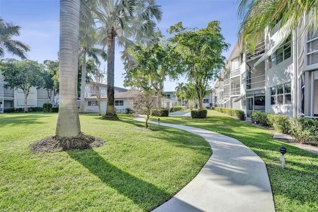 400 Se 10th Street #308, Deerfield Beach
