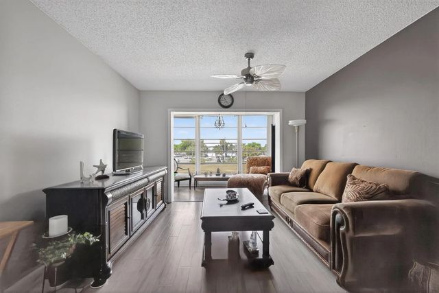3 of 30 - 8051 N Sunrise Lakes Drive N #307, Sunrise, FL