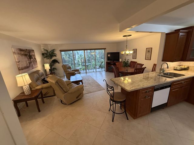300 Ne 14th Avenue #411, Hallandale Beach