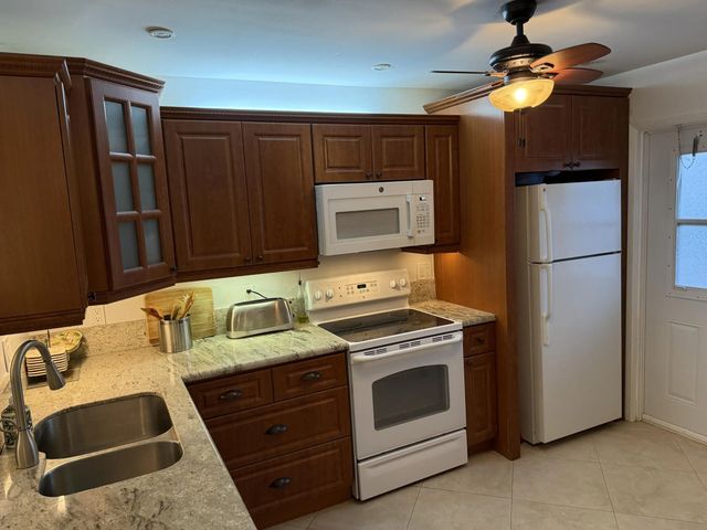 3 of 45 - 300 Ne 14th Avenue #411, Hallandale Beach, FL