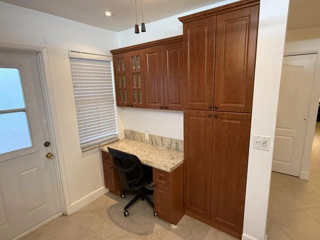 4 of 45 - 300 Ne 14th Avenue #411, Hallandale Beach, FL