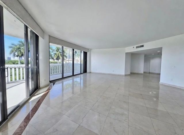 3 of 9 - 2000 Island Boulevard #606, Aventura, FL