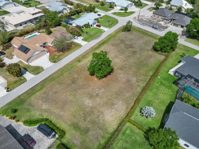 5 of 15 - 6871 Cherokee Avenue, Fort Myers, FL