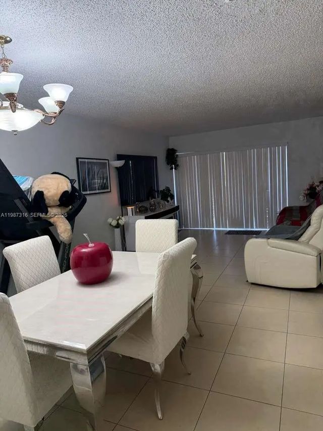 1900 W 68th Street #a205, Hialeah
