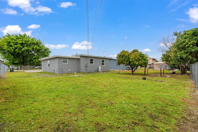 4 of 20 - 217 Nw 14th Street, Belle Glade, FL