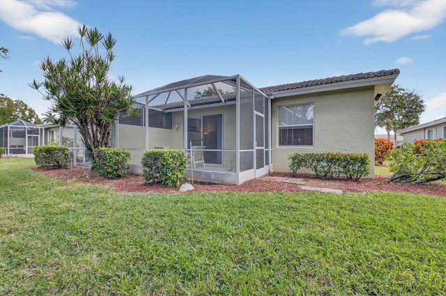 10612 Royal Caribbean Circle, Boynton Beach