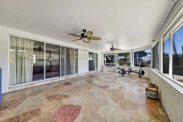 3 of 28 - 5921 Ne 21st Circle #ne, Fort Lauderdale, FL
