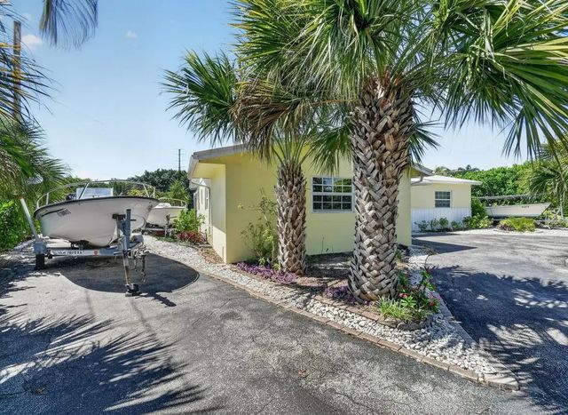 2 of 70 - 1006 Sw 28th Avenue, Boynton Beach, FL
