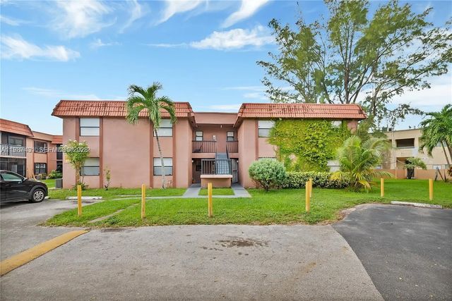 5 of 23 - 6580 W 27th Court #58-12, Hialeah, FL