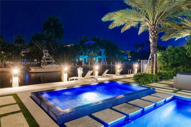 4 of 31 - 440 Mola Avenue, Fort Lauderdale, FL
