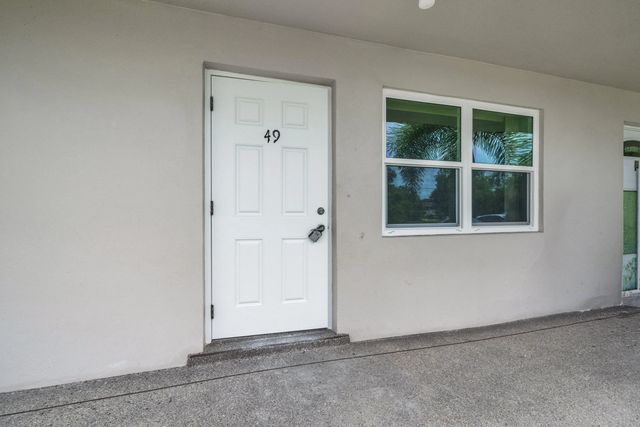 4 of 39 - 49 Hastings #d, West Palm Beach, FL