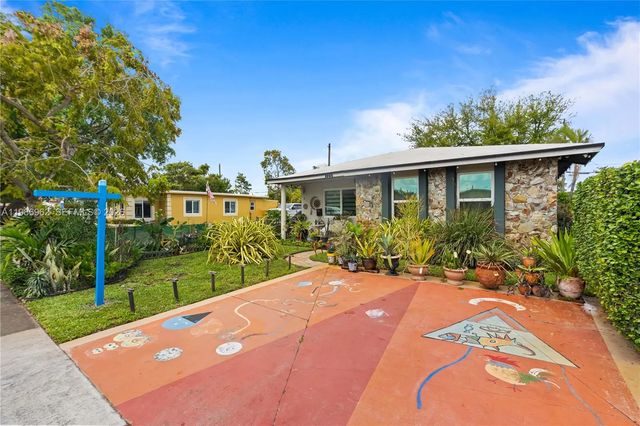 3 of 31 - 720 Nw 4th Street, Hallandale Beach, FL