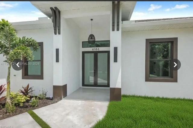 3 of 27 - 6186 N Everglades Boulevard, Naples, FL