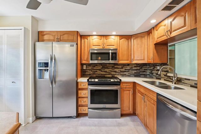 2 of 43 - 1101 Colony Point Circle #404, Pembroke Pines, FL