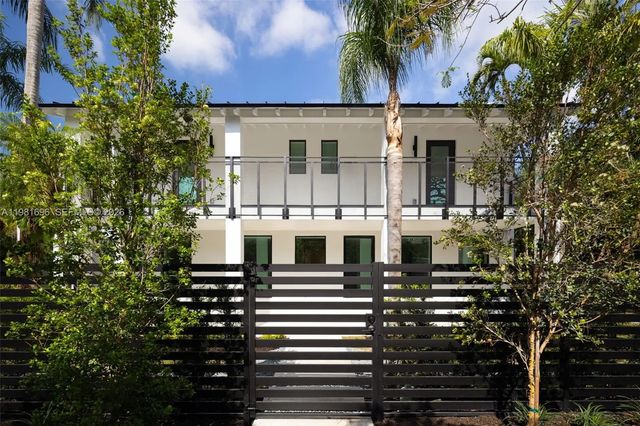 4 of 35 - 1701 Micanopy Avenue, Coconut Grove, FL