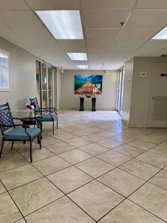 2 of 28 - 3910 Inverrary Boulevard #407-b, Lauderhill, FL