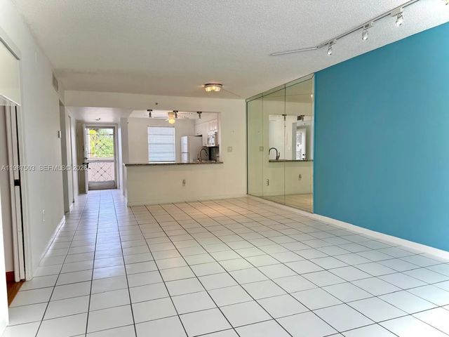 4 of 28 - 3910 Inverrary Boulevard #407-b, Lauderhill, FL