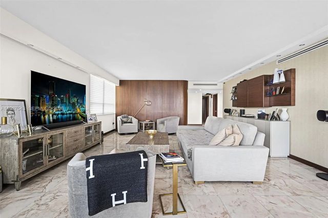 4 of 42 - 10175 Collins Avenue #1207, Bal Harbour, FL