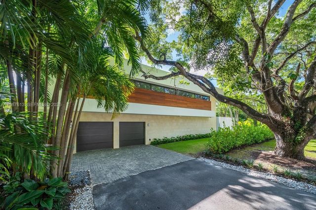 4 of 26 - 4041 S Le Jeune Road, Miami, FL