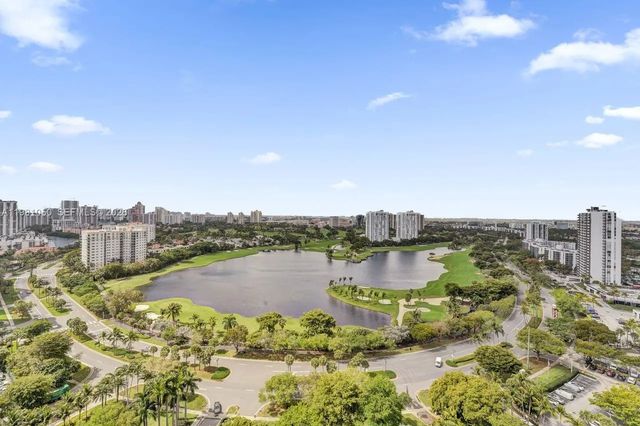 20281 E Country Club Drive #2209, Aventura