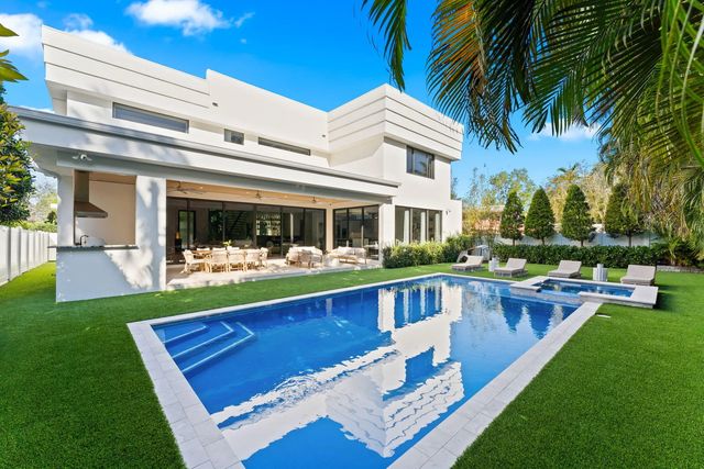 2 of 42 - 1032 Se 12th Way, Fort Lauderdale, FL