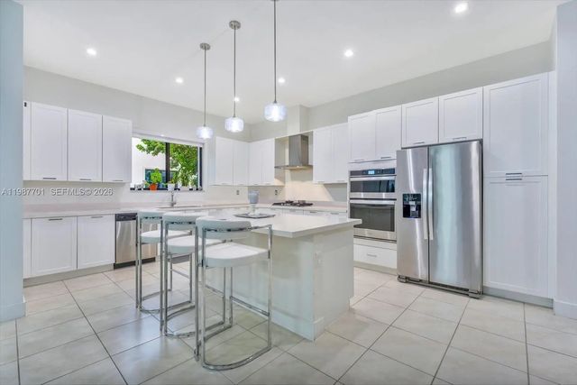 5 of 49 - 4346 Nw 81st Avenue, Doral, FL