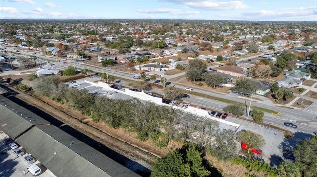 5 of 13 - 1038 Sw Bayshore Boulevard, Port St. Lucie, FL