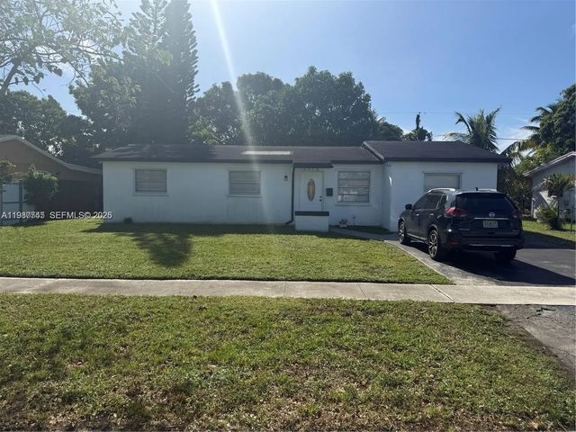 4910 Nw 18th Street, Lauderhill