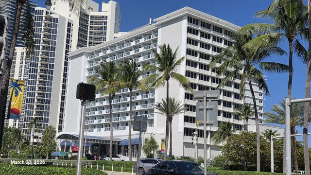 19201 Collins Avenue #105, Sunny Isles Beach