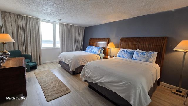 4 of 8 - 19201 Collins Avenue #105, Sunny Isles Beach, FL
