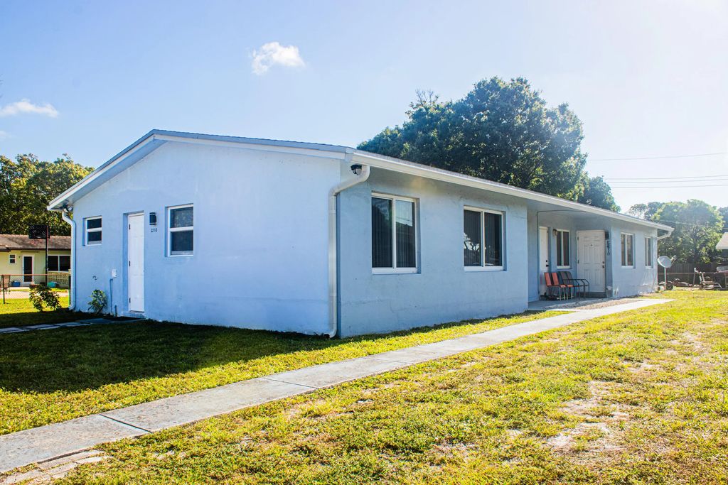 2710 Nw 24th Avenue #1-2, Oakland Park