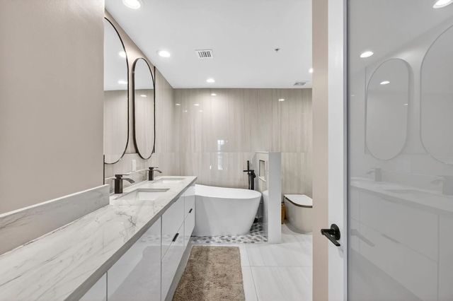 2 of 72 - 724 Sw 1st Avenue, Pompano Beach, FL