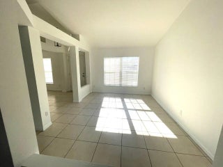 Photo of Listing #B26005783