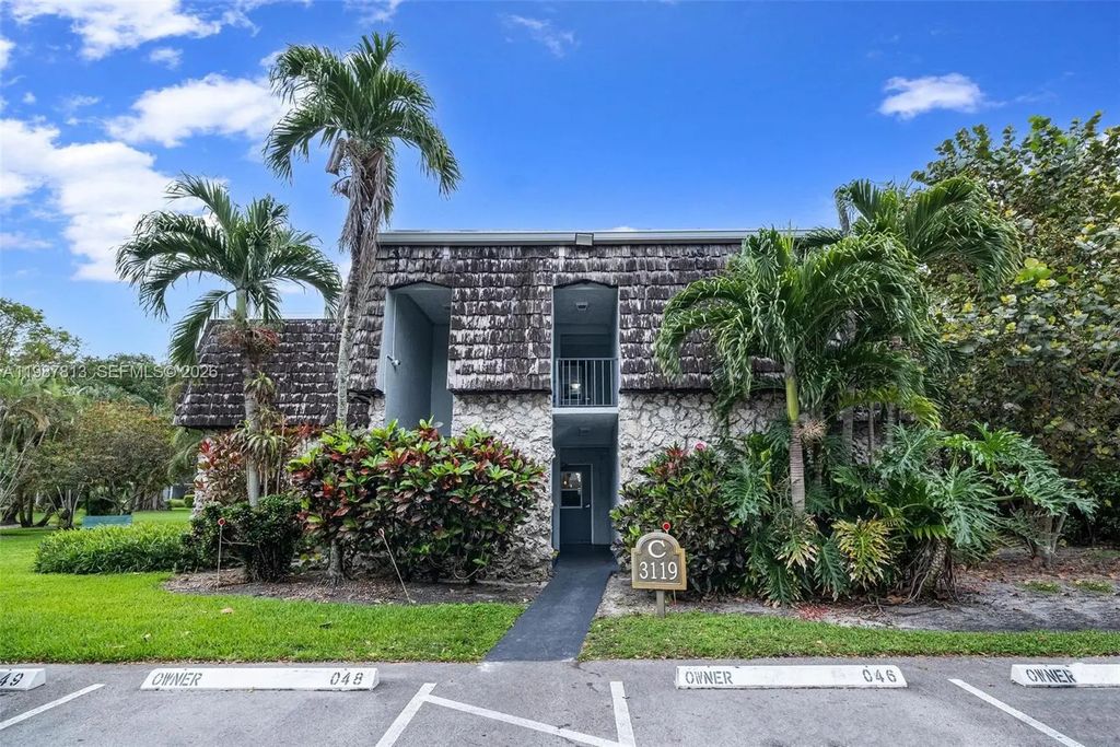 3119 Oakland Shores Drive #c204, Oakland Park