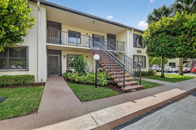 3 of 73 - 7855 Willow Spring Drive #725, Lake Worth, FL