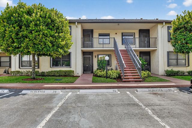 4 of 73 - 7855 Willow Spring Drive #725, Lake Worth, FL