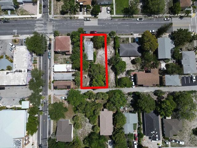 3 of 4 - 807 7th Street, West Palm Beach, FL