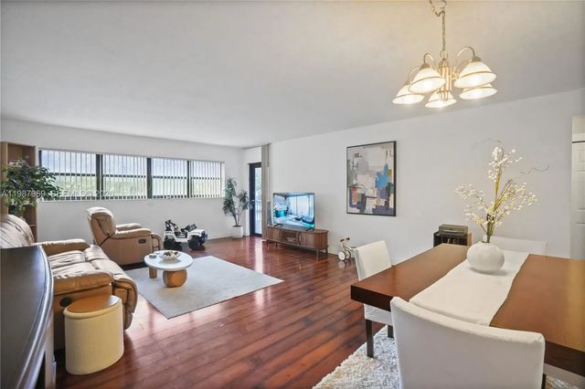 5 of 54 - 3200 N Port Royale Drive N #210, Fort Lauderdale, FL