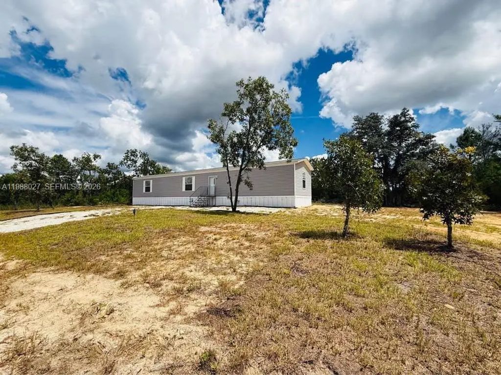 334 Oak Crest Drive, 