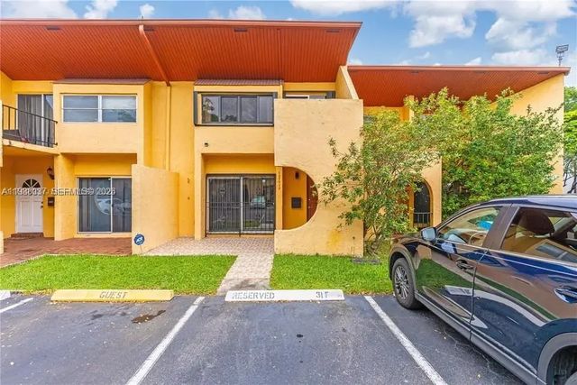 13705 Sw 84th Street #f, Miami