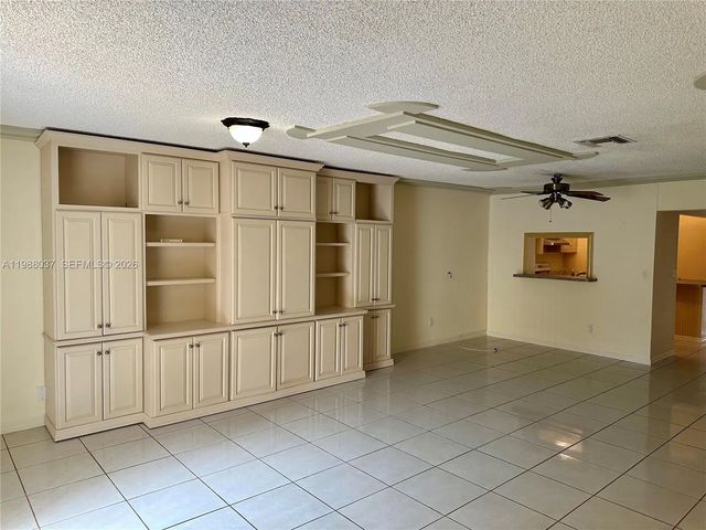 5 of 12 - 13705 Sw 84th Street #f, Miami, FL