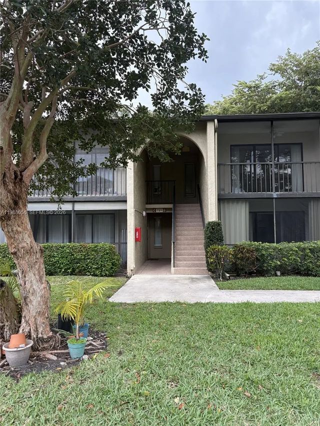 721 Sunny Pine Way #c2, Greenacres