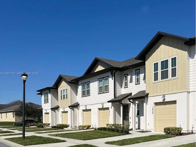 1613 Pelican Drive, Davenport
