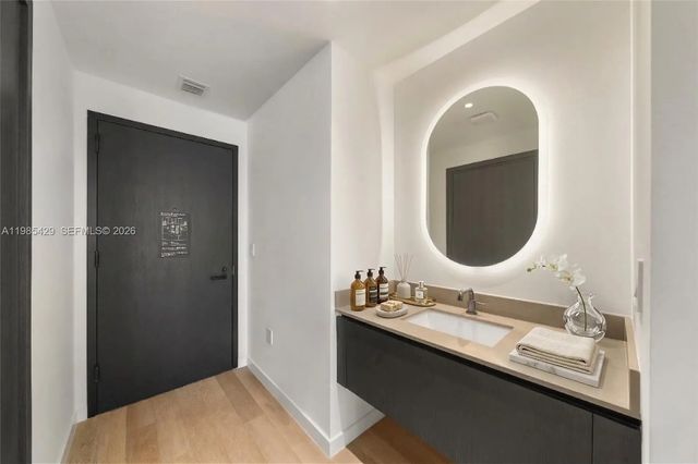 3 of 20 - 20 Ne 11 Street #2306b, Miami, FL