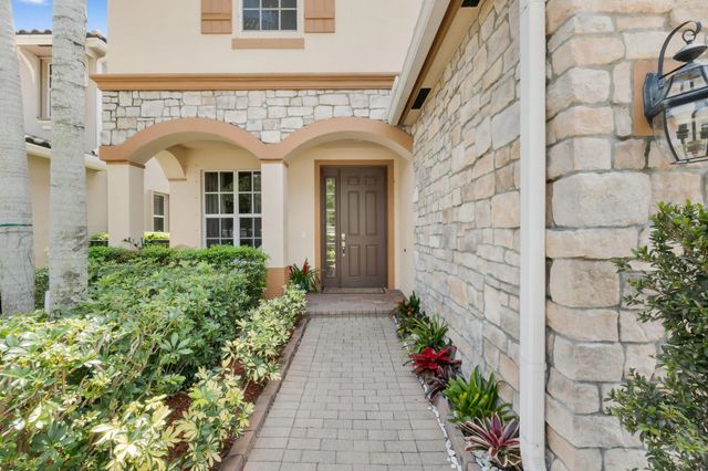 3 of 42 - 4684 Veteran Terrace, Lake Worth, FL