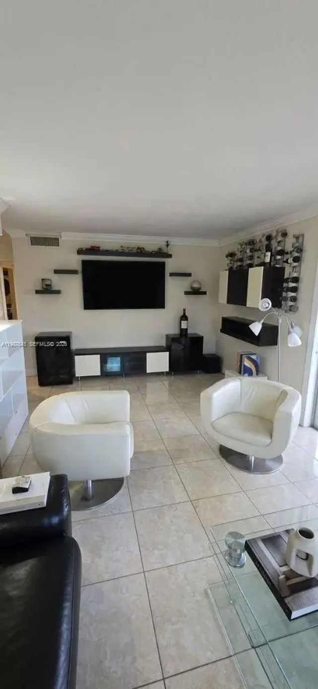 3 of 23 - 5055 Nw 7th Street #206, Miami, FL