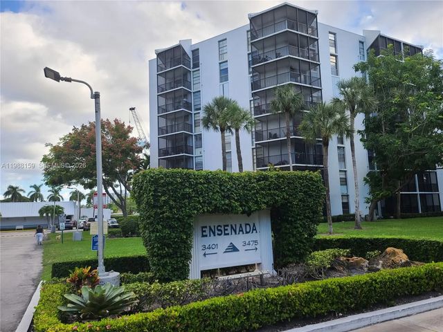 5 of 23 - 3475 N Country Club Drive #202, Aventura, FL