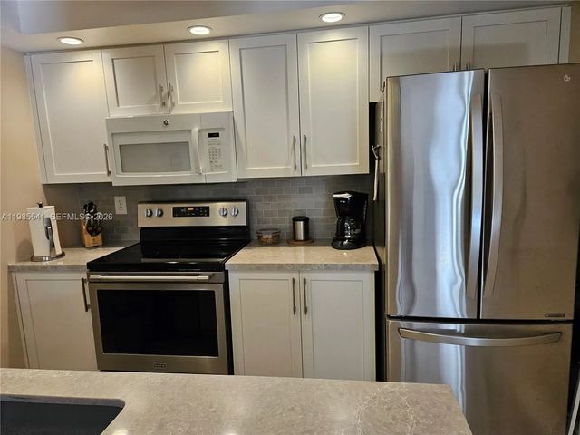 5 of 30 - 608 Waterside Drive #608, Hypoluxo, FL